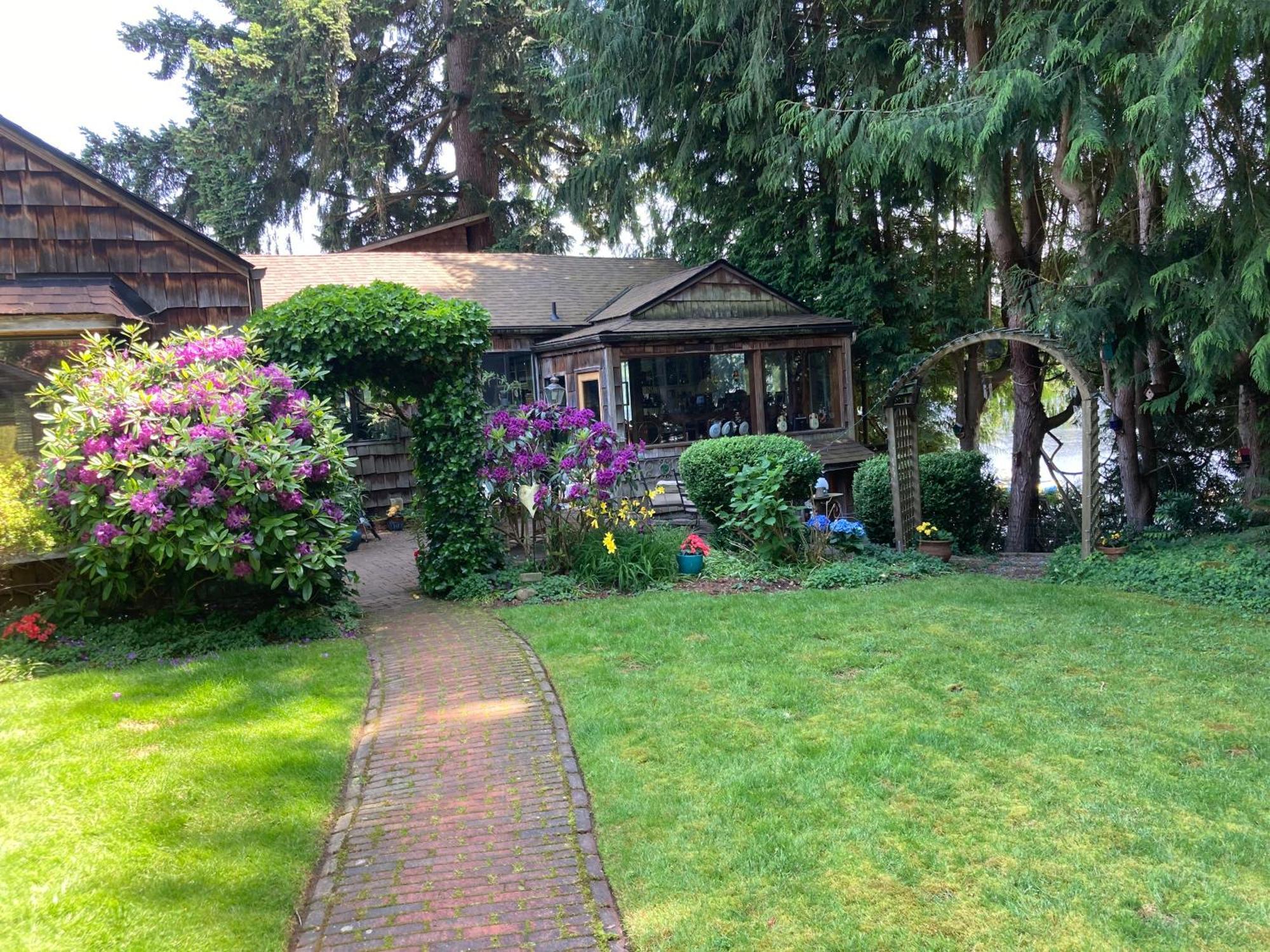 וודינוויל Cottage Lake Bed And Breakfast מראה חיצוני תמונה